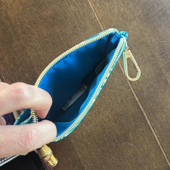 NWT Lilly Pulitzer zip top wallet - Picture 4 of 4